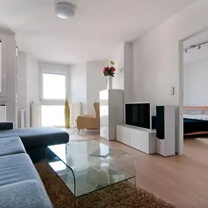 Cosy Apartment In Perfect Location Apartment