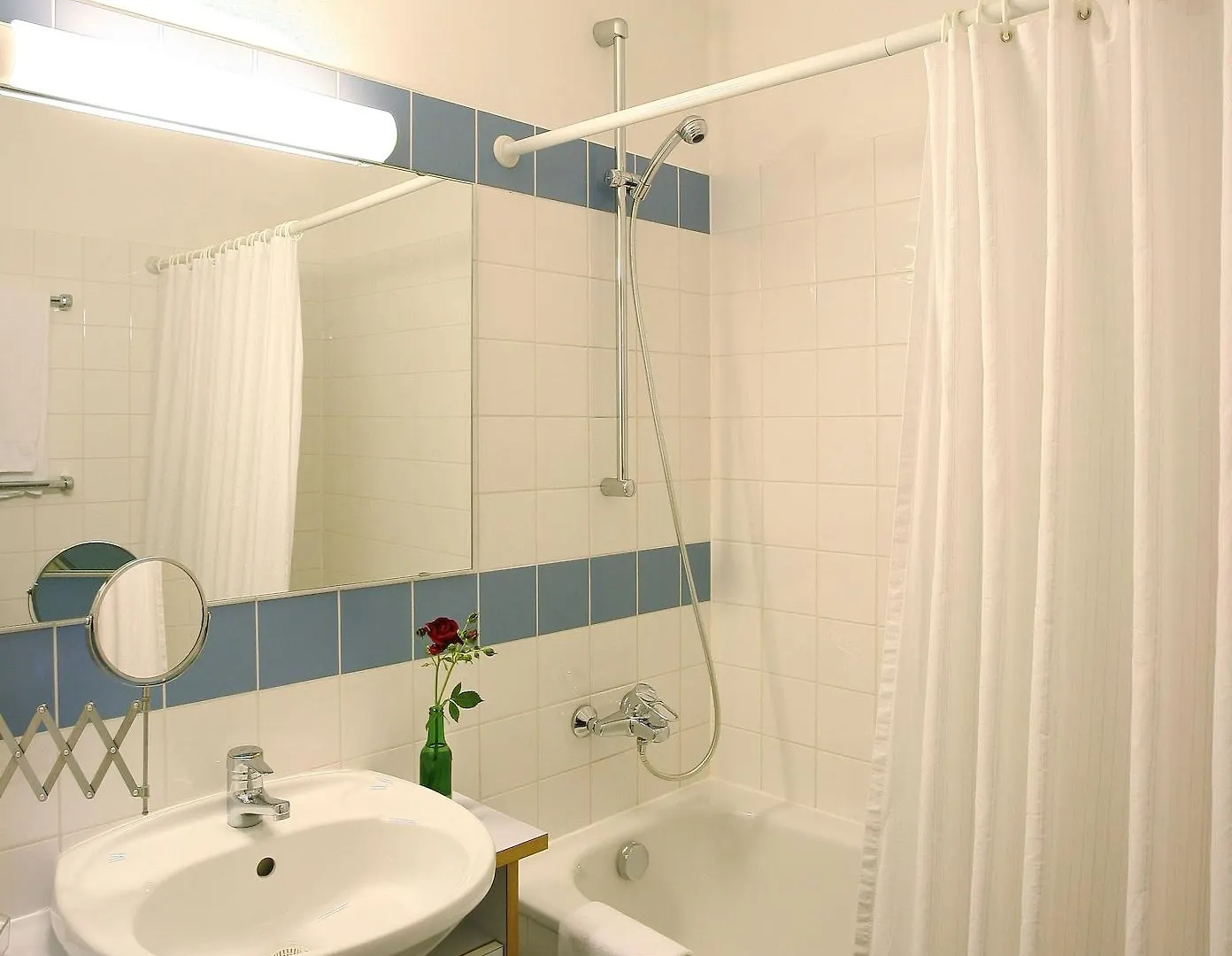 Am Spiegeln Dialog.Hotel.Wien 3*, Vienna